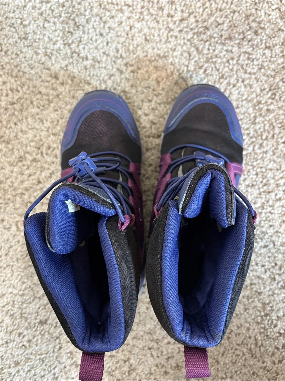 The North Face Junior Winter Sneakers Insulated Waterproof Size 1 Purple Black